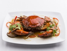 Steamed Crab with Soy Sauce  At Classic Kameo Hotel, Ayutthaya